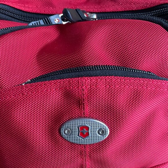 SwissGrear backpack red black small size - Picture 4 of 4